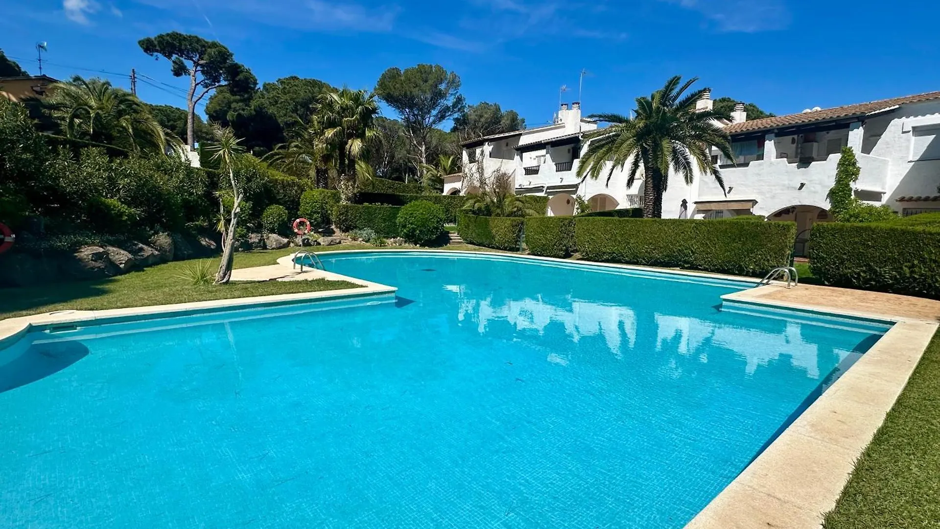 Holiday home Villa Blanca 13 - Recien Renovada Casa Con Jardin Y Piscina Comunitaria Pals Spain